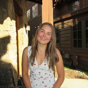 Meet your Posher, Avery